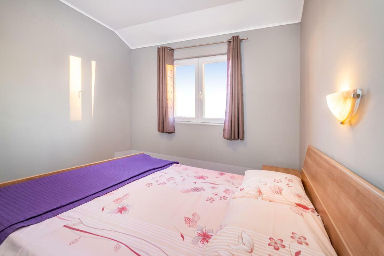 Apartment Adrian Biograd Na Moru Buitenkant foto