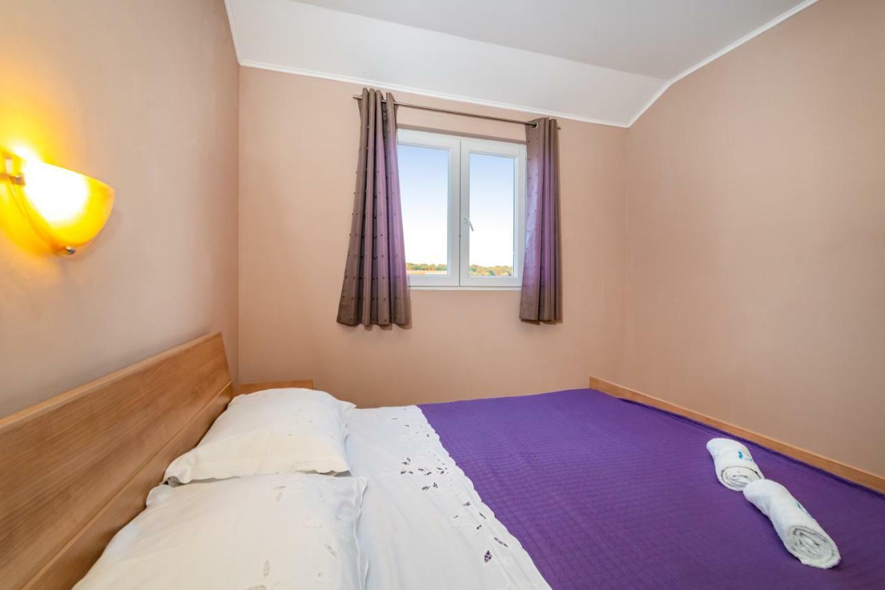 Apartment Adrian Biograd Na Moru Buitenkant foto