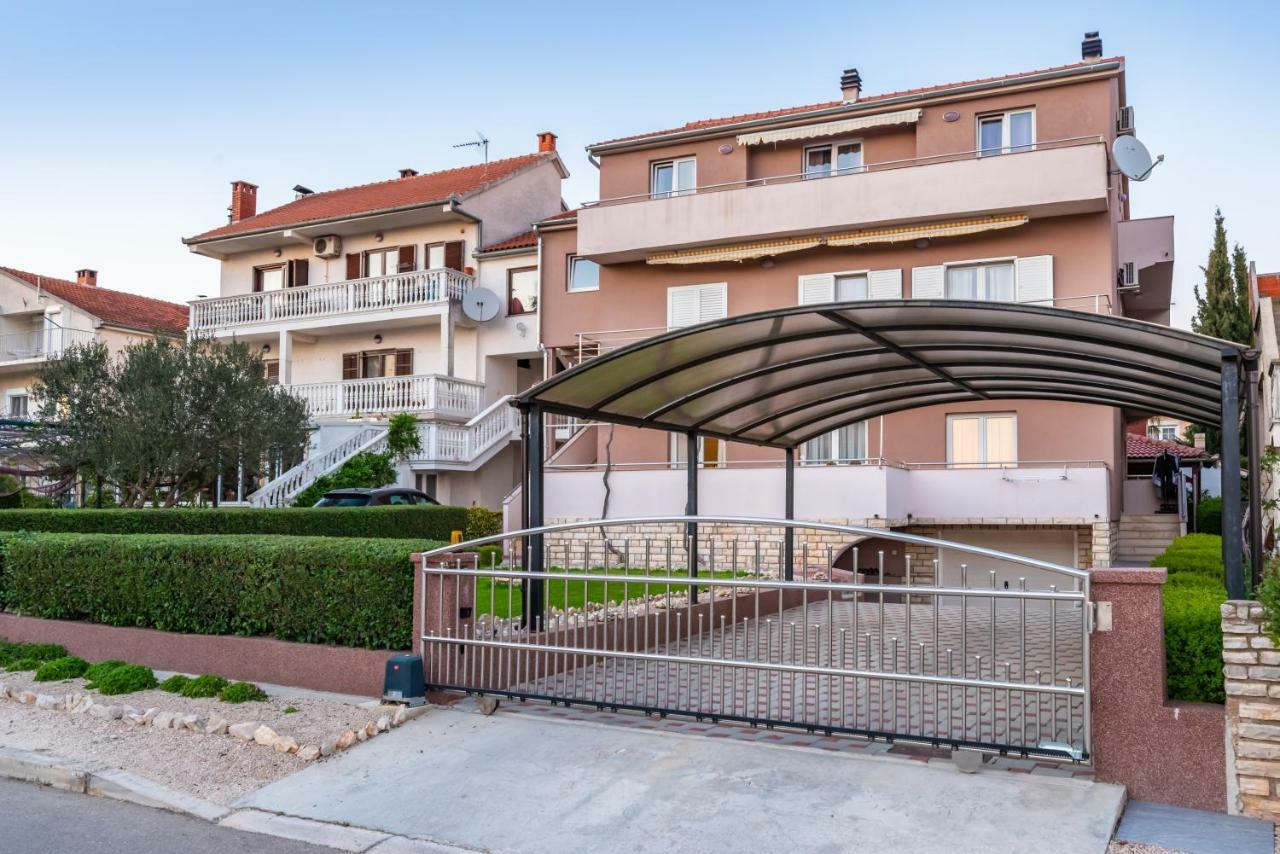 Apartment Adrian Biograd Na Moru Buitenkant foto